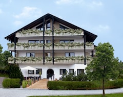Khách sạn Hotel Zum See Garni (Diessen, Đức)