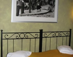 Hotel Borgo 64 (Rome, Italy)