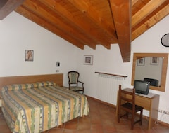 Hotel La Pigna (Borno, Italy)