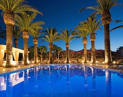 Drossia Palms Hotel & Nisos Beach Suites (Malia, Greece)