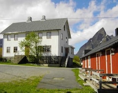 Nhà nghỉ Eliassen Rorbuer (Reine, Na Uy)