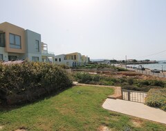 Hotel Villa Beach Front Peri (Gouves, Greece)