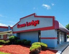 Hotel Econo Lodge Airport West (North Olmsted, Sjedinjene Američke Države)
