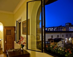 Toàn bộ căn nhà/căn hộ Charming Suite Ponte Vecchio View (Florence, Ý)