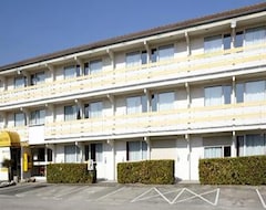 Hotel Première Classe Mâcon Sud (Chaintré, France)