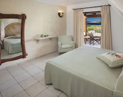 Hotel Relax Torreruja Thalasso & SPA (Isola Rossa, Italy)