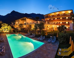 Khách sạn Garni Hotel Somvi (Tirol, Ý)