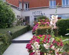 Hotel Bal (Tournehem-sur-la-Hem, France)