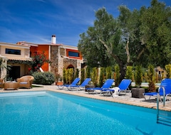 Hotel Nefeli Villas And Suites (Nea Skioni, Grecia)