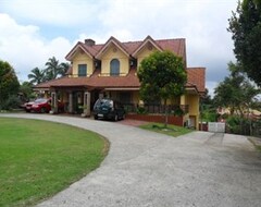 Hotel Casa Marcosa (Tagaytay City, Philippines)