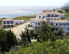 Hotel Venardos (Agia Pelagia, Greece)