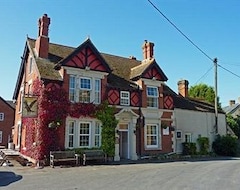 Hotelli The Eagle Tavern (Faringdon, Iso-Britannia)