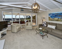 Toàn bộ căn nhà/căn hộ Charming Capitola Home With Amazing Ocean View Deck - Walk To Town (Capitola, Hoa Kỳ)