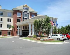 Holiday Inn Express Hotel & Suites Charleston - North, An Ihg Hotel (North Charleston, USA)