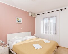 Pensión Apartment Villa Katarina- Five Bedroom Apartment With Swimming Pool And Sea View (Dubrovnik, Croacia)