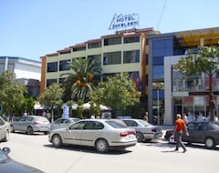 Hotel Shkelzeni (Fier, Albania)