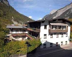 Hotelli Brunnerhof (Scharnitz, Itävalta)