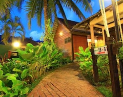 Khách sạn Six Villa Inn & Holidays (Dungun, Malaysia)