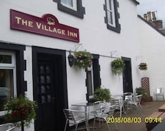 Khách sạn The Village Inn (Carstairs, Vương quốc Anh)