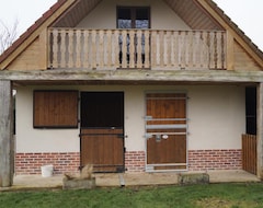 Koko talo/asunto Les Charmes Du Petit Pre (Coulomby, Ranska)