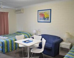 Khách sạn Tottenham Court Accommodation (Brisbane, Úc)