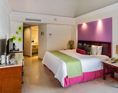 Hotelli Buenaventura Grand Hotel & Great Moments - All Inclusive (Puerto Vallarta, Meksiko)