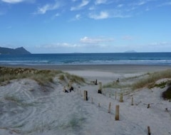 Entire House / Apartment Only 40 metres to the beach! (Ruakaka, New Zealand)