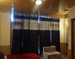 Hotel Ditto Room Kufri Ashray (Shimla, Indien)