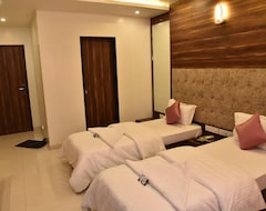 Hotelli Comfort (Bharuch, Intia)