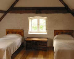 Bed & Breakfast The Bat Barn Country Guest House and Hunting Lodge (Gadány, Hungary)