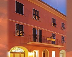 Hotel Stella (Sarzana, Italy)