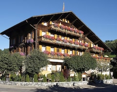 Khách sạn Saanerhof (Gstaad, Thụy Sỹ)
