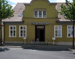 Majatalo Pension Luisenstube (Neustrelitz, Saksa)
