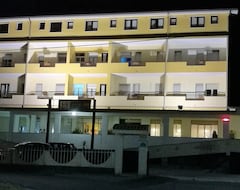 Khách sạn Hotel 106 (Sellia Marina, Ý)