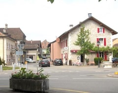 Khách sạn Au Boeuf Rouge (Crassier, Thụy Sỹ)