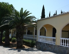 Khách sạn Dimitra Studios (Benitses, Hy Lạp)