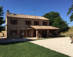 Bed & Breakfast B&B Profumo delle Marche (Montefano, Italia)