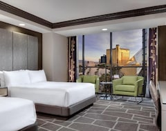 2 Connecting Suites With 3 Beds At A 4 Star Hotel By Suiteness (Las Vegas, USA)