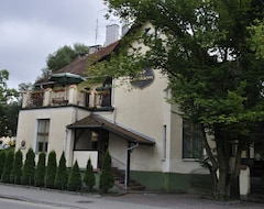 Khách sạn Pod Zamkiem (Olsztyn, Ba Lan)