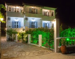 Pansiyon Anastasia Studios & Apartments (Panormos, Yunanistan)