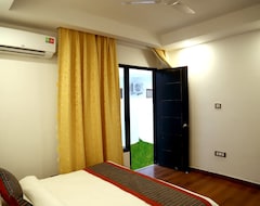 Hotel Country Inn (Vrindavan, India)