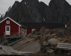 Hotel Toppøy Rorbuer (Reine, Norge)