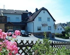 Khách sạn Pension Loffler (Steinbach, Đức)