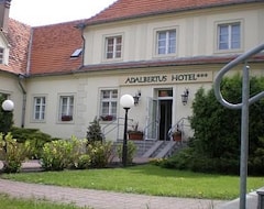 Hotel Adalbertus Dom Pielgrzyma Gniezno (Gniezno, Poland)