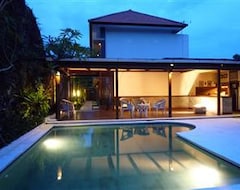 Hotel 21 Lodge (Nusa Dua, Indonezija)