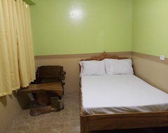 Hotel RedDoorz Hostel @ Baguio Tourist Cabin (Baguio, Philippines)