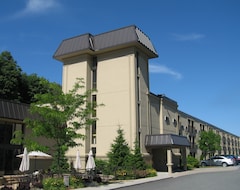 Khách sạn Le President Sherbrooke (Sherbrooke, Canada)