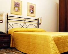 Hotel Guest House Ruggiero VII (Palermo, Italy)