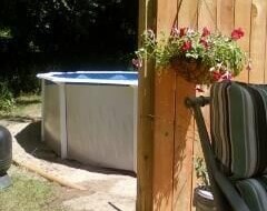 Toàn bộ căn nhà/căn hộ 2 Hot Tubs Pool Jacuzzi Exercise Room On Secluded Wooded Lot (Stevensville, Hoa Kỳ)