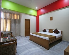 Hotel Chandra Pushp Palace Agra (Agra, India)